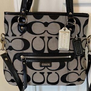 Coach Vintage Black and Gray Signature Bag EXCELLENT CONDITION